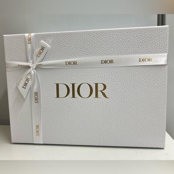 Dior Box,White Ribbons, Dior Paper & Shredded PaperClassic Pebble White Ribbons - Picture 1 of 17